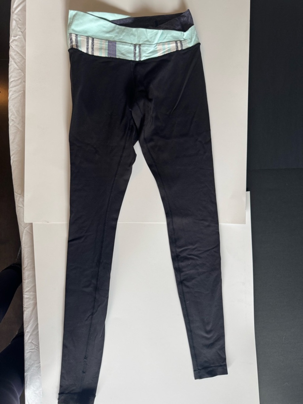 Lululemon Wunder Under Roll Down Leggings Black mint stripe waistband size 4